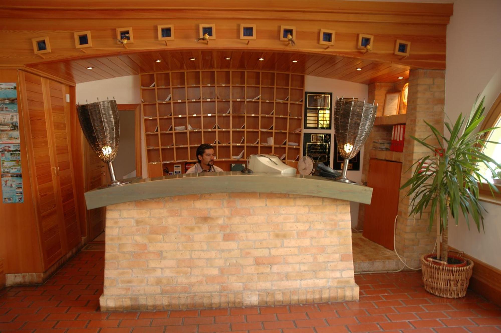 Abbazia Country Club Hotel Nemesnep Bagian luar foto