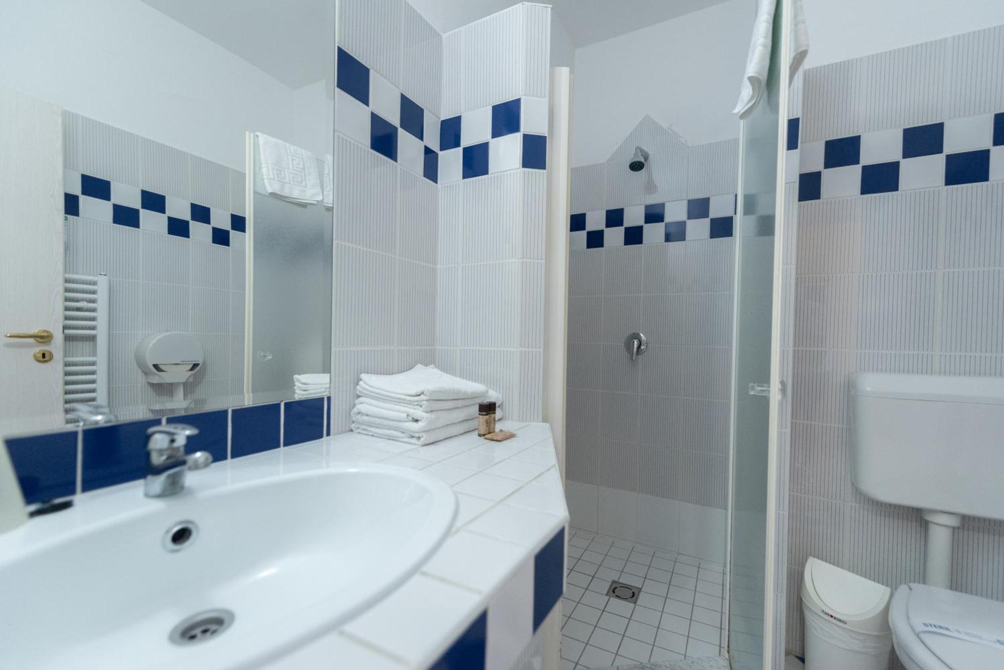 Abbazia Country Club Hotel Nemesnep Bagian luar foto