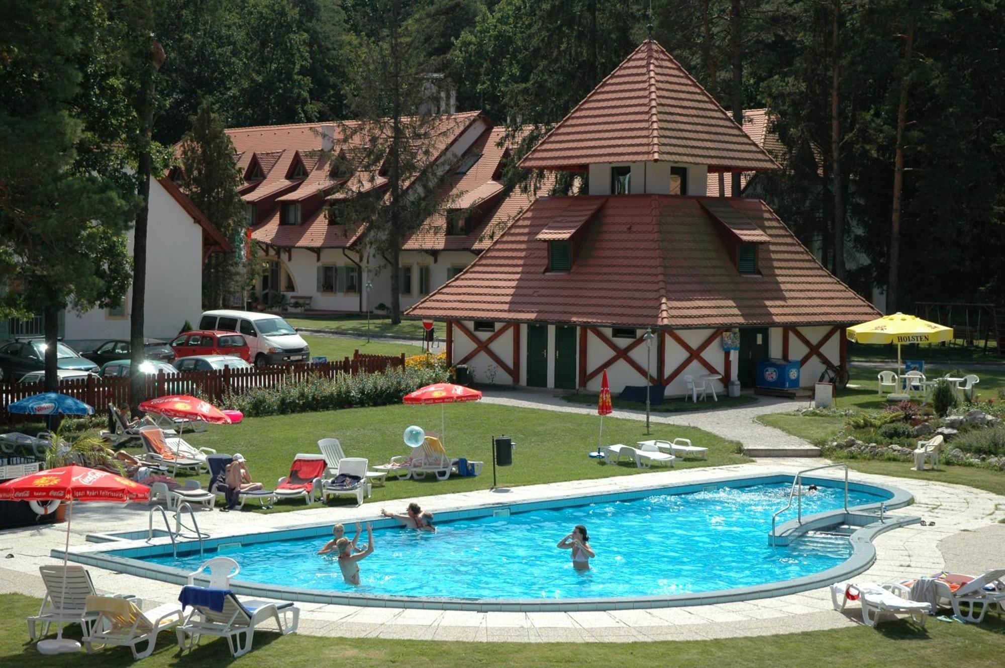 Abbazia Country Club Hotel Nemesnep Bagian luar foto