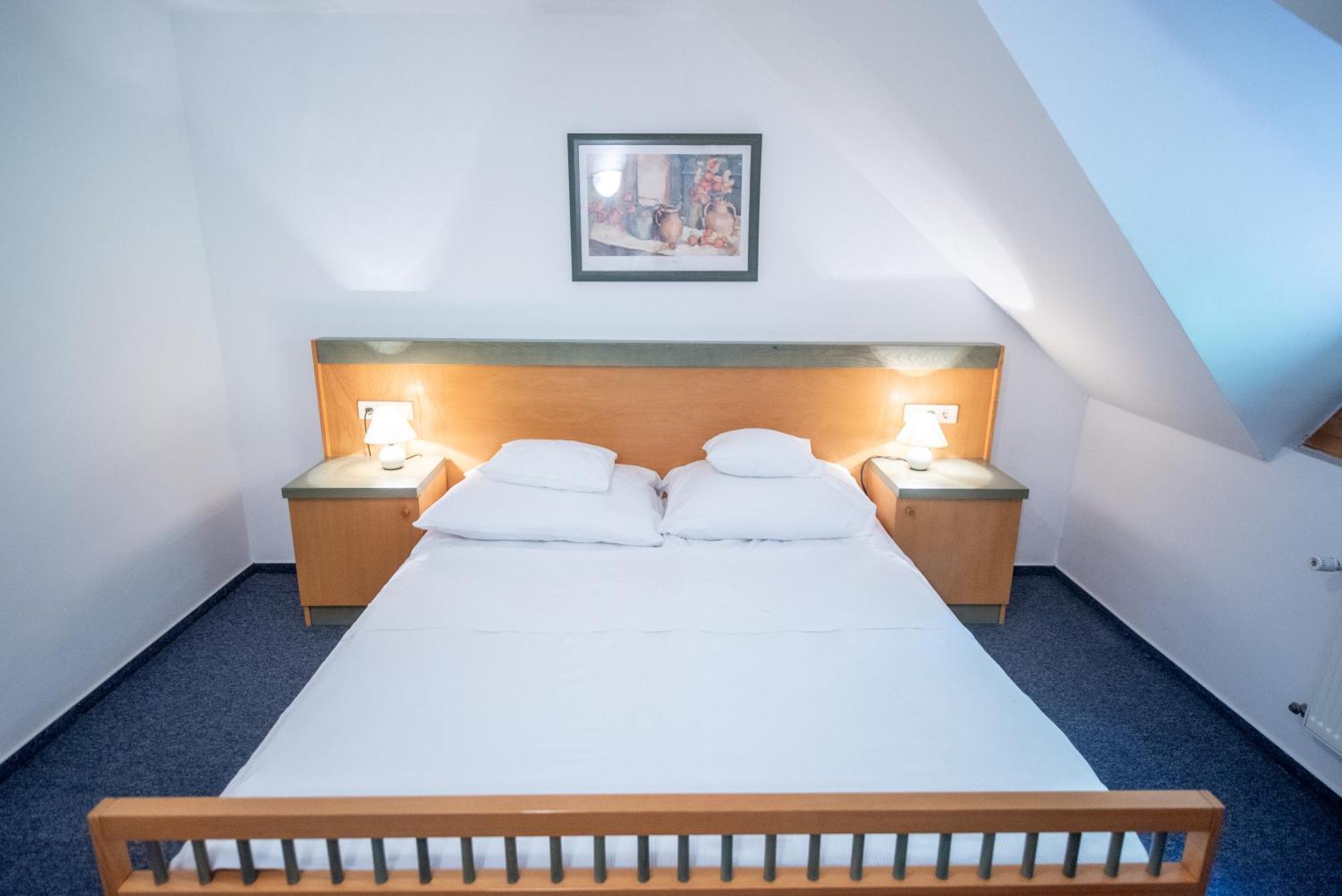 Abbazia Country Club Hotel Nemesnep Bagian luar foto